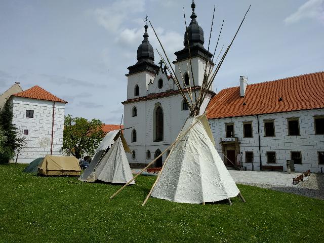 14. ročník Děti dětem v třebíčském zámku (foto: Jan Uher)